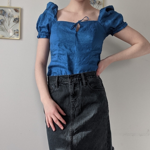 H&M royal blue blouse. Size small. - Picture 4 of 5